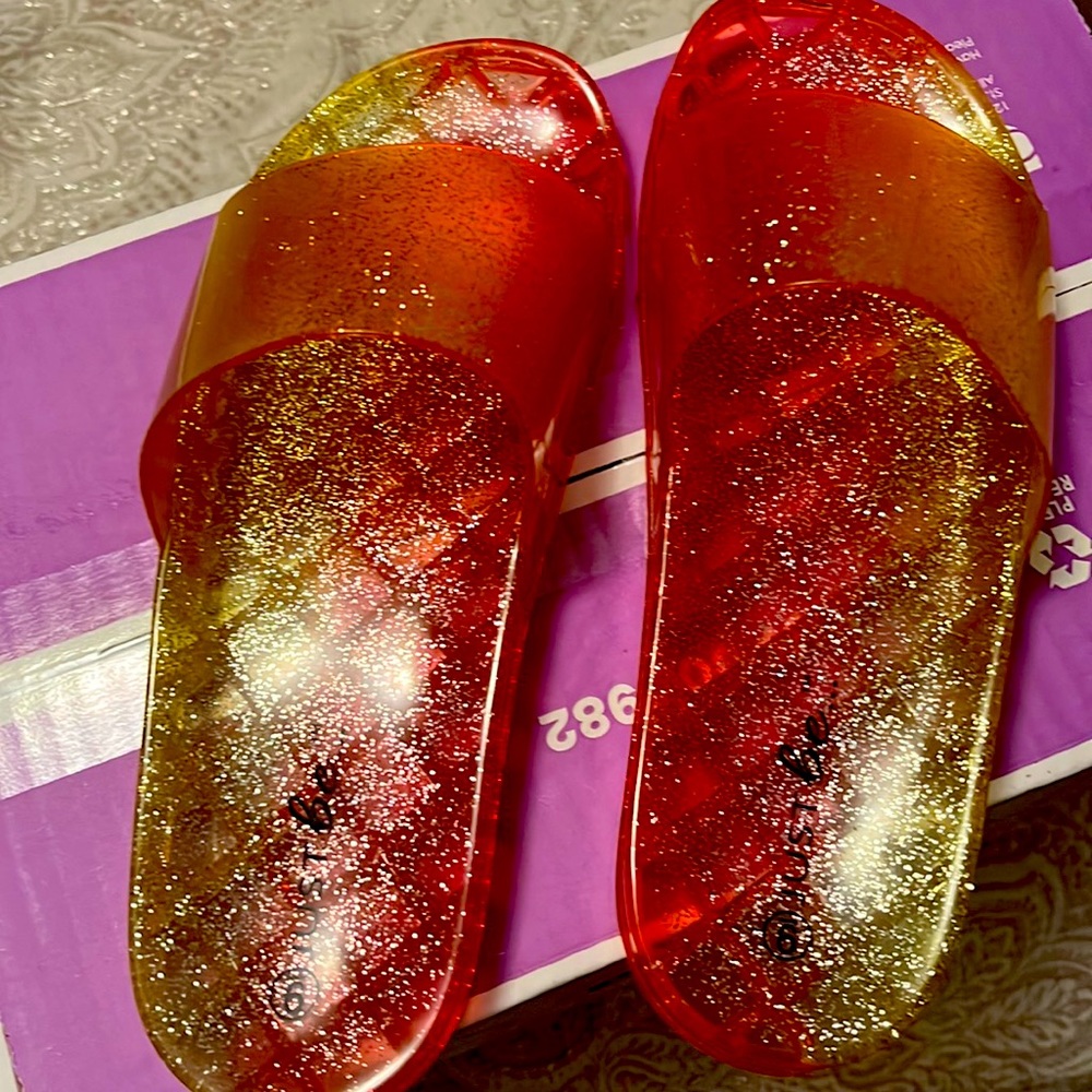 Just Be Slides Sz 9